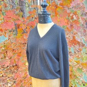 Ballantyne Black V-Neck Cashmere Sweater